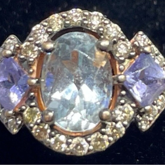 Le Vian Jewelry - Le Vian Aqua/Tanzanite Ring 1/6 ct tw
Diamonds 14K Gold size 6 1/2 rare